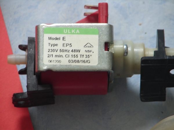 Krups EA8108 Pumpe Ulka Model E mit Schlauch